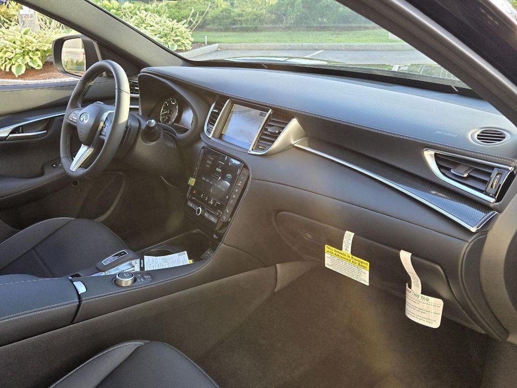 new 2025 INFINITI QX50 car, priced at $52,137