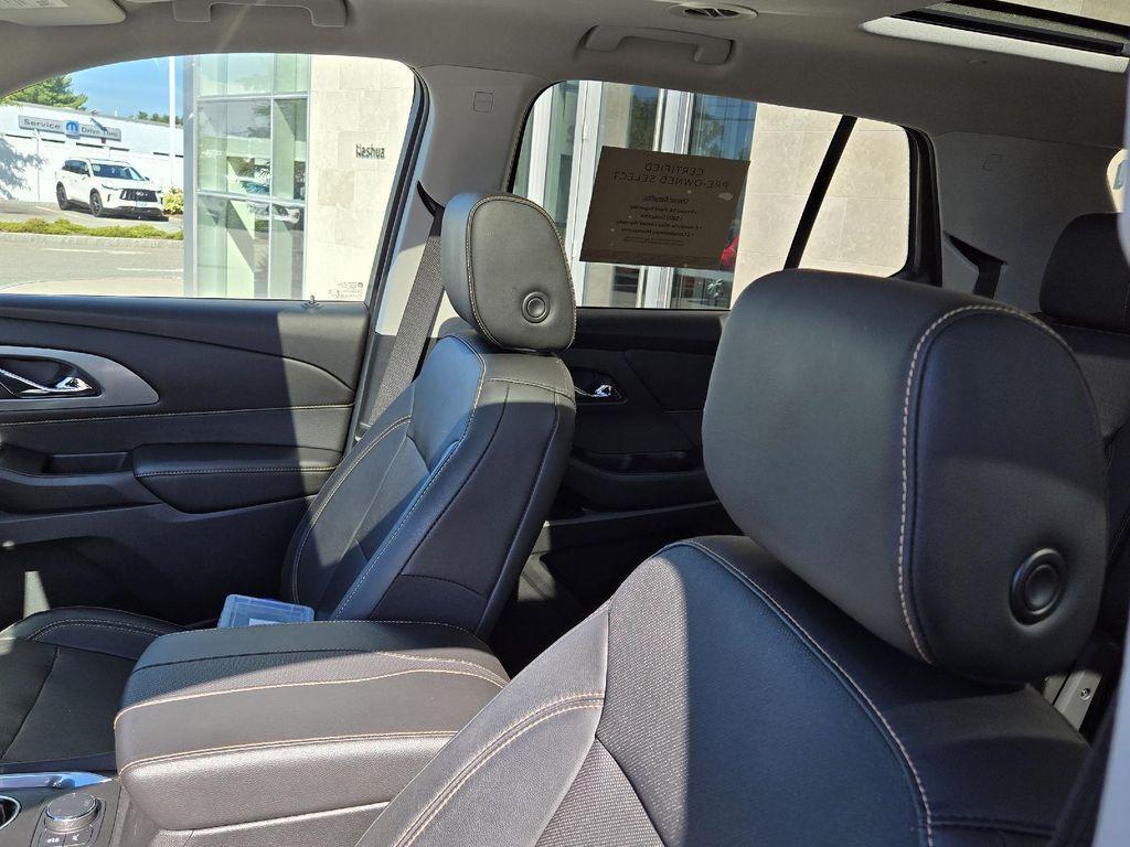 used 2019 Chevrolet Traverse car, priced at $26,558