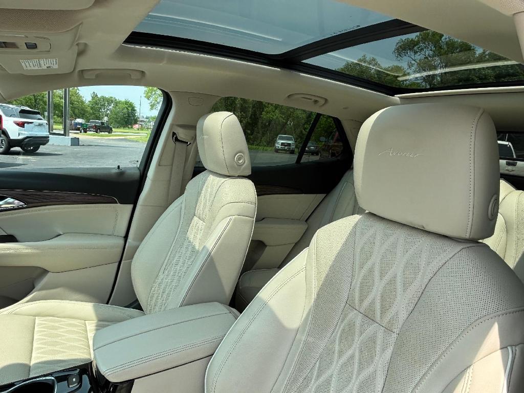 used 2022 Buick Envision car, priced at $33,990