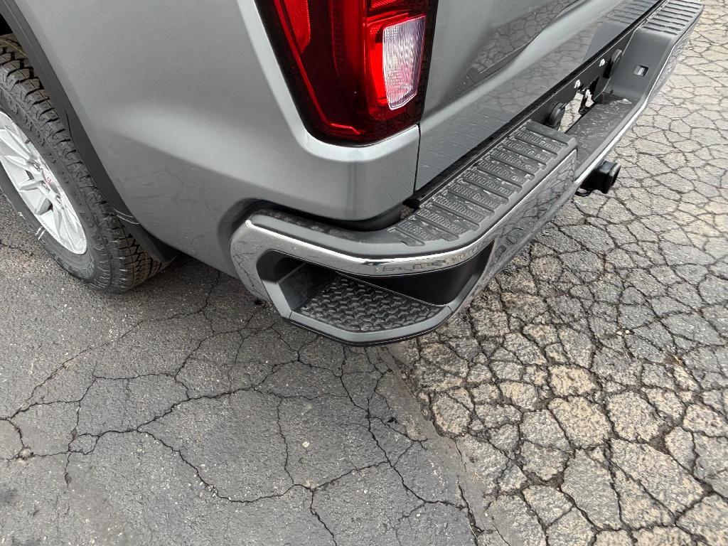 new 2025 GMC Sierra 1500 car, priced at $46,310