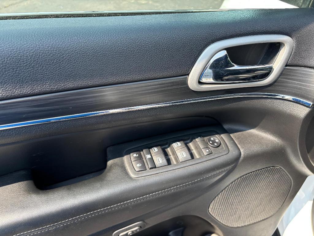 used 2020 Jeep Grand Cherokee car, priced at $18,990
