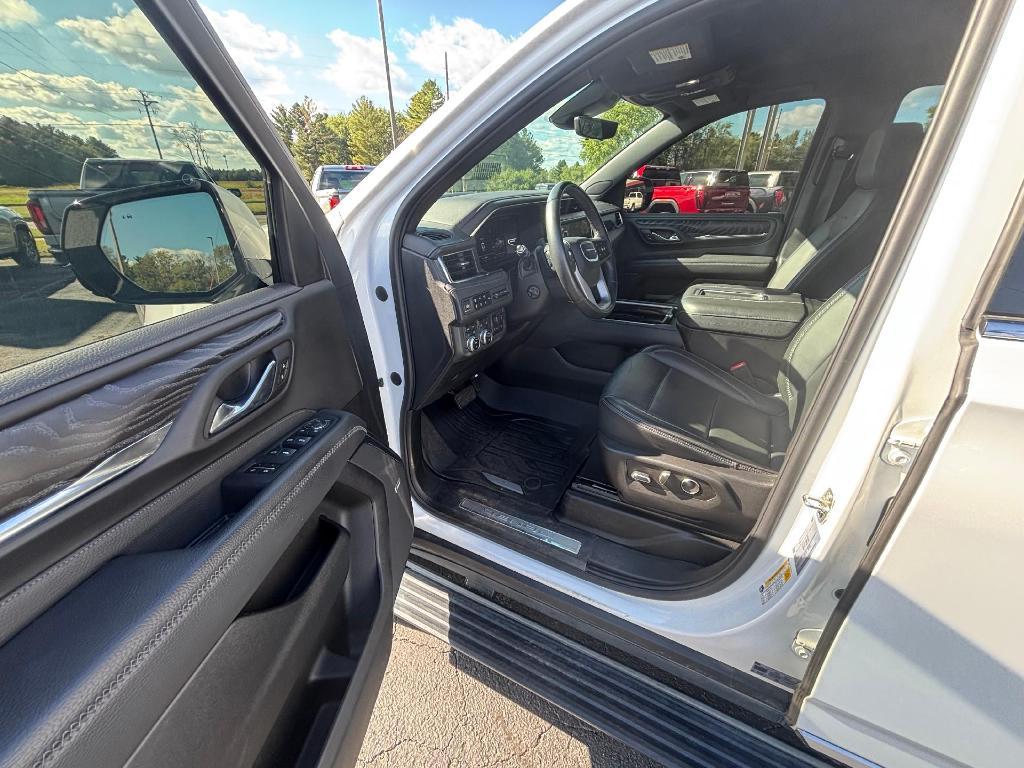 used 2023 GMC Yukon XL car, priced at $69,990