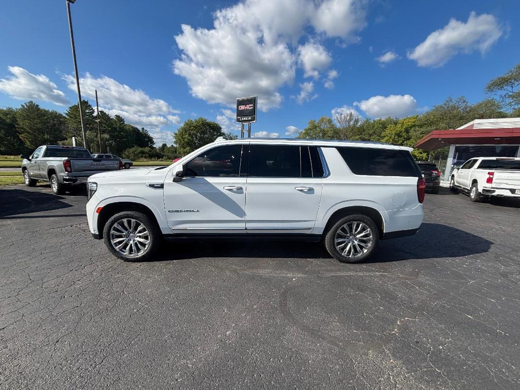 used 2023 GMC Yukon XL car, priced at $69,990