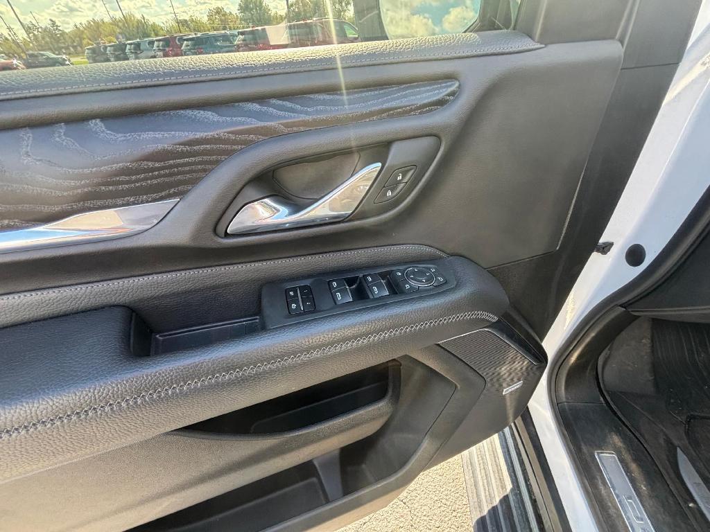 used 2023 GMC Yukon XL car, priced at $69,990