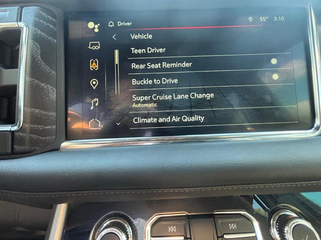 used 2023 GMC Yukon XL car, priced at $69,990