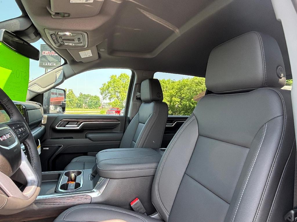 new 2025 GMC Sierra 2500 car, priced at $70,460
