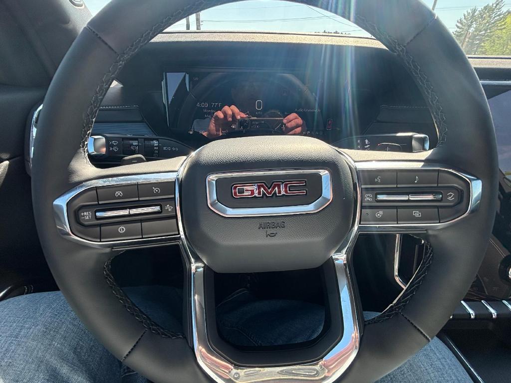 new 2025 GMC Acadia car, priced at $47,340