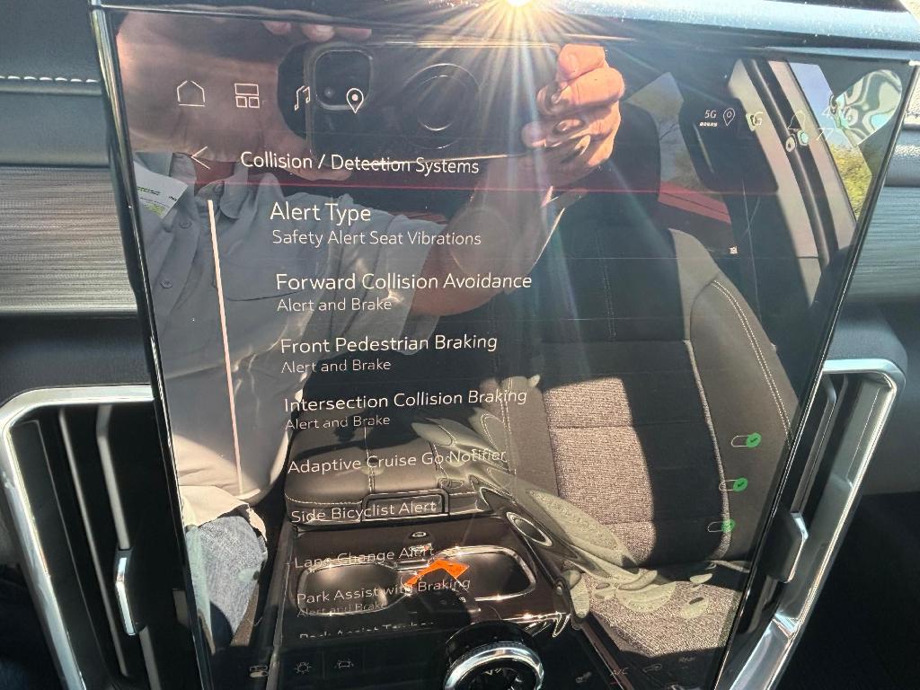 new 2025 GMC Acadia car, priced at $47,340