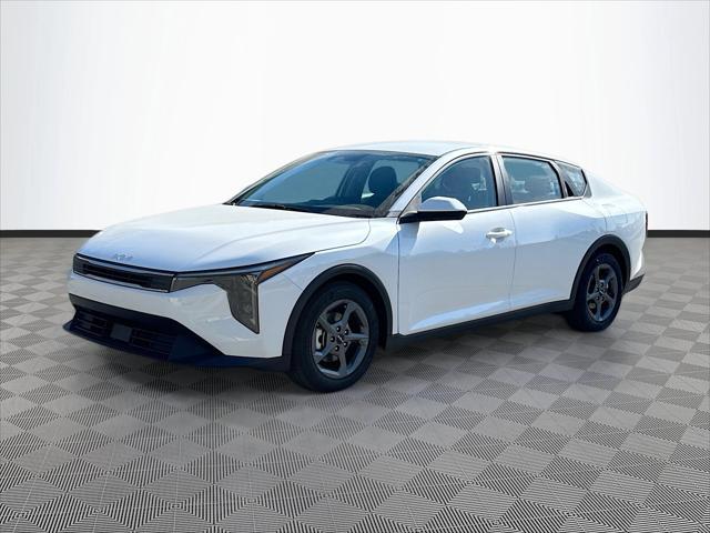 new 2025 Kia K4 car, priced at $23,326