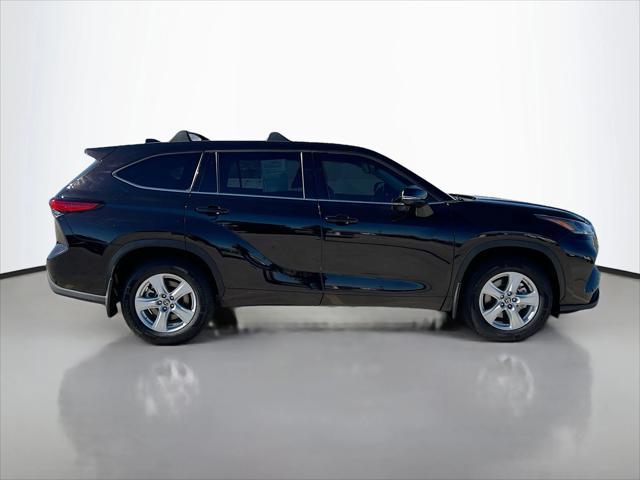 used 2021 Toyota Highlander car, priced at $30,791