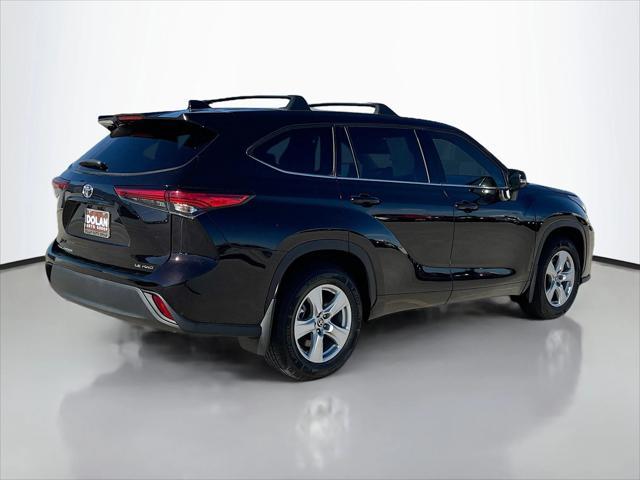 used 2021 Toyota Highlander car, priced at $30,791