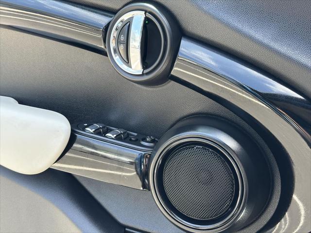 used 2019 MINI Hardtop car, priced at $18,680