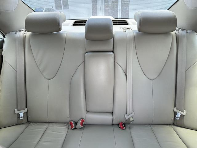 used 2007 Toyota Camry Hybrid car, priced at $8,990