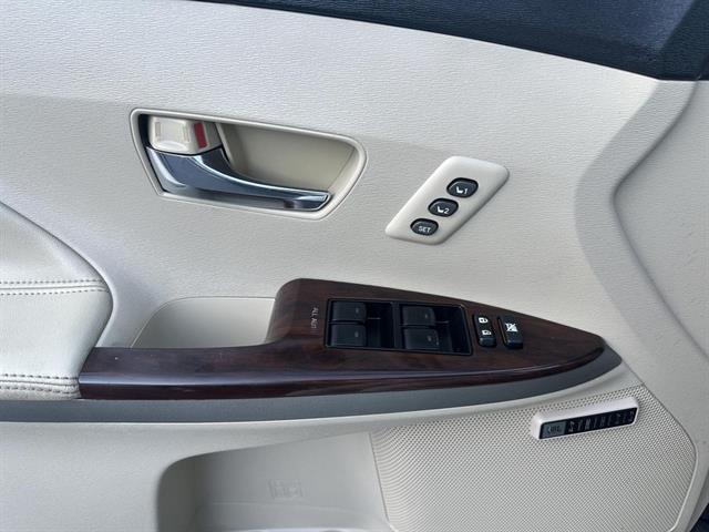 used 2015 Toyota Venza car, priced at $13,690