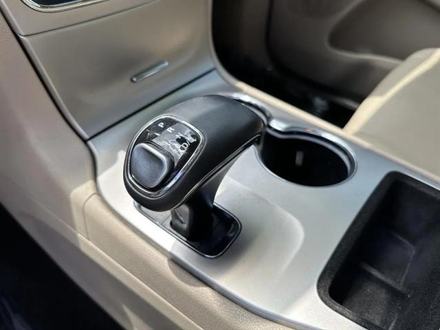 used 2015 Jeep Grand Cherokee car, priced at $13,330