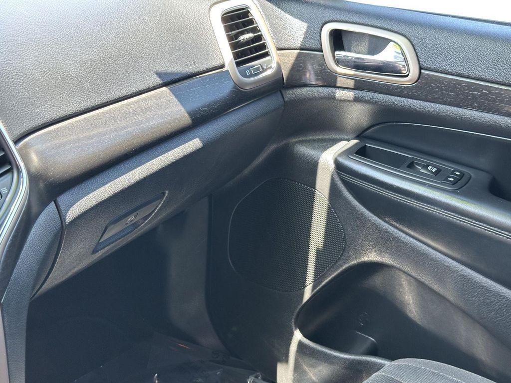 used 2017 Jeep Grand Cherokee car, priced at $10,690