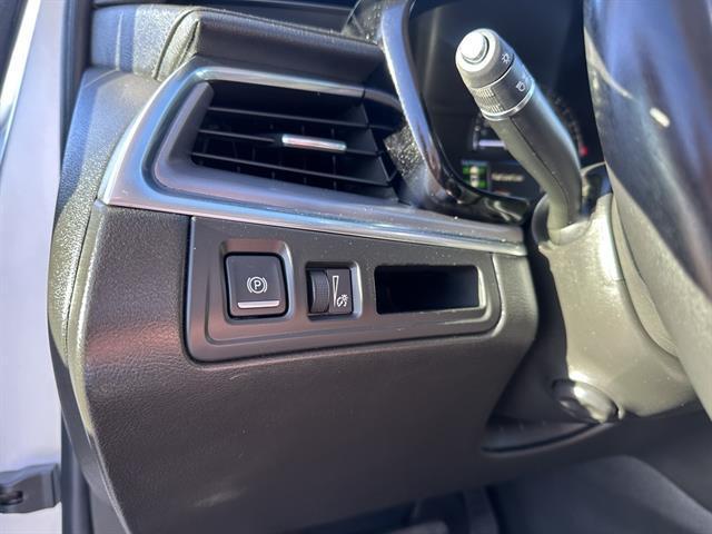 used 2018 Cadillac XT5 car, priced at $15,890