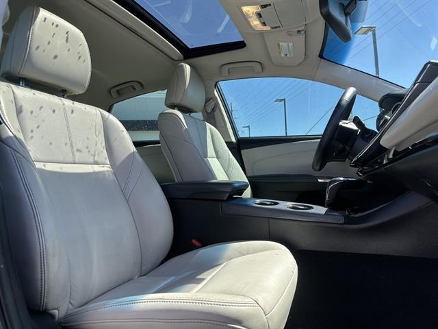 used 2015 Toyota Avalon Hybrid car, priced at $13,650