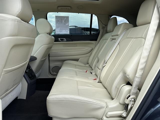 used 2013 Lincoln MKT car, priced at $8,390
