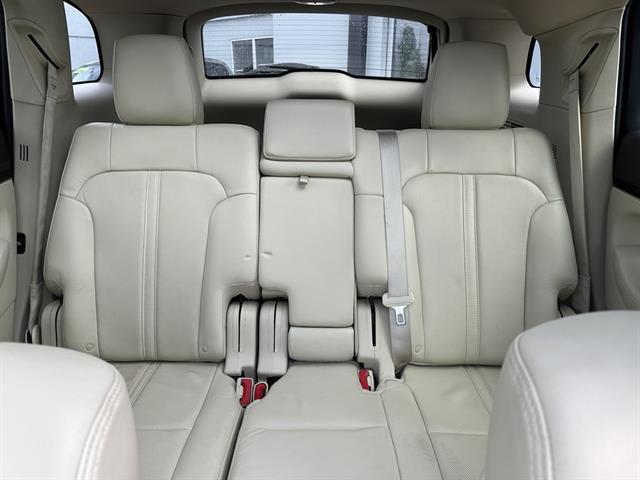 used 2013 Lincoln MKT car, priced at $8,390
