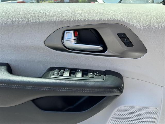 used 2019 Chrysler Pacifica car, priced at $17,370