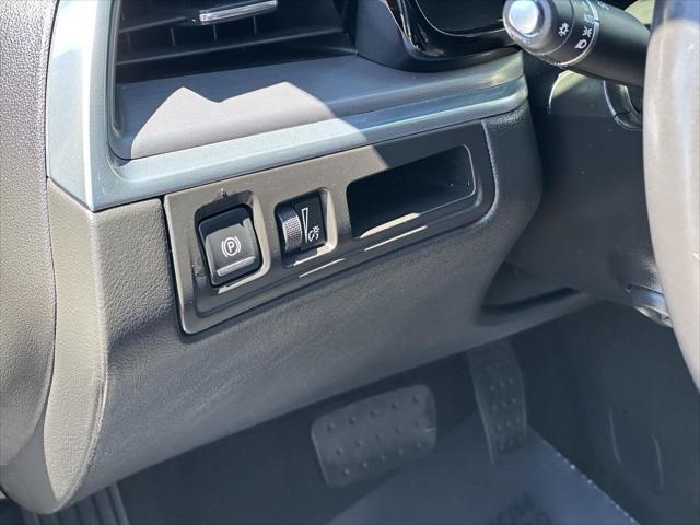used 2017 Cadillac XT5 car, priced at $15,990