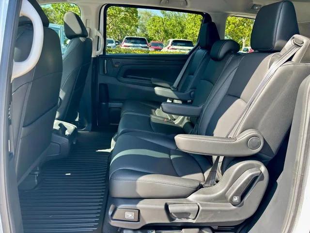 new 2025 Honda Odyssey car, priced at $42,852