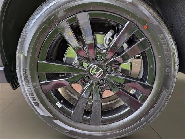 new 2026 Honda HR-V car, priced at $28,134