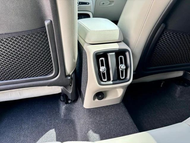 used 2021 Volvo XC40 car, priced at $22,990