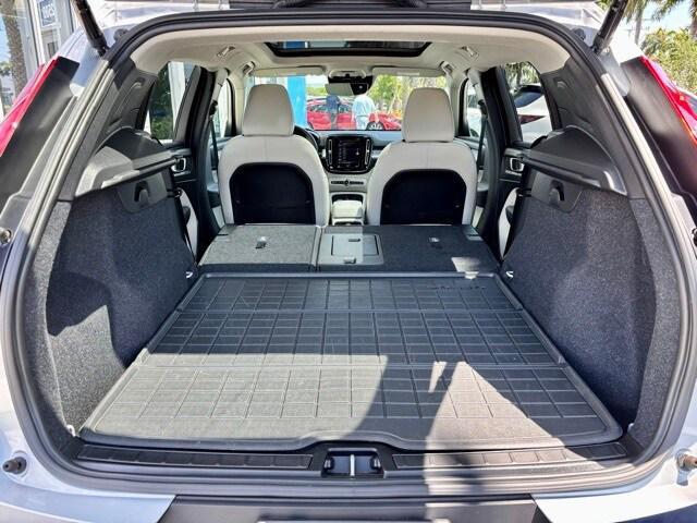 used 2021 Volvo XC40 car, priced at $22,990