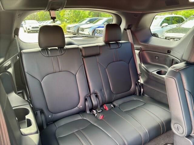 new 2025 Honda Pilot car, priced at $47,948