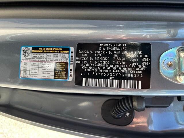 used 2024 Kia Telluride car, priced at $42,051