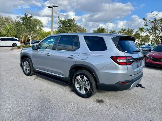 new 2025 Honda Pilot car, priced at $45,023