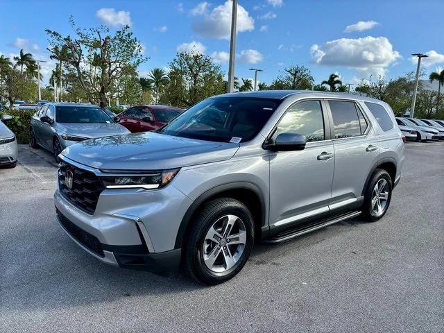 new 2025 Honda Pilot car, priced at $45,023