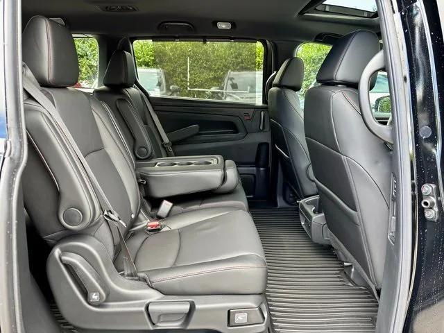 new 2025 Honda Odyssey car, priced at $41,895