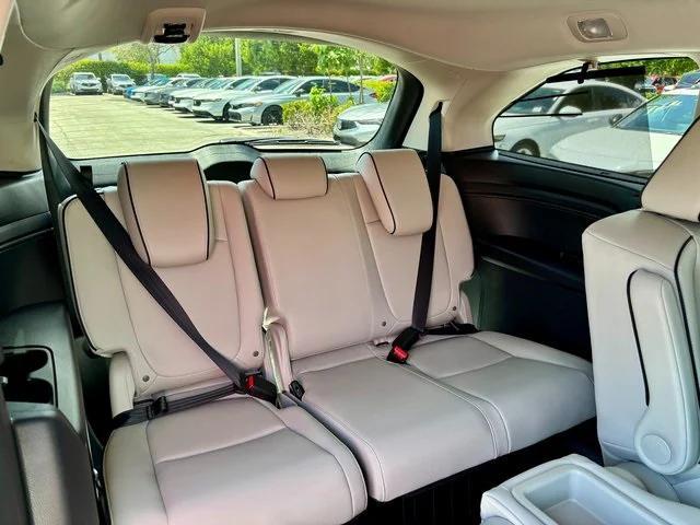 new 2026 Honda Odyssey car, priced at $45,716