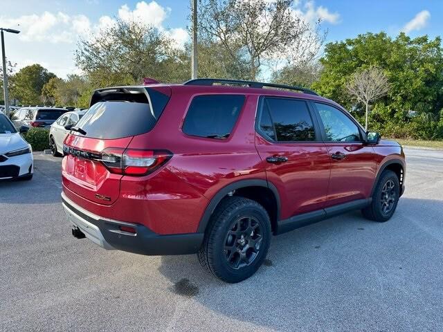new 2025 Honda Pilot car, priced at $48,374