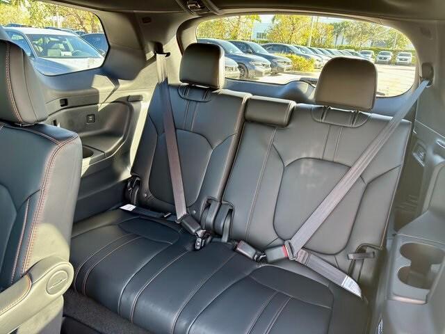 new 2025 Honda Pilot car, priced at $48,374