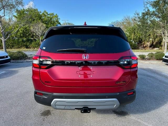 new 2025 Honda Pilot car, priced at $48,374