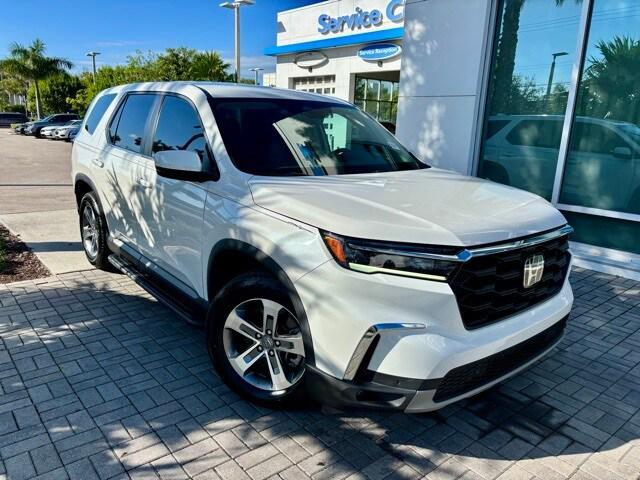 used 2023 Honda Pilot car, priced at $35,498