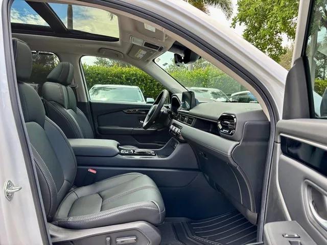 new 2025 Honda Pilot car, priced at $49,280