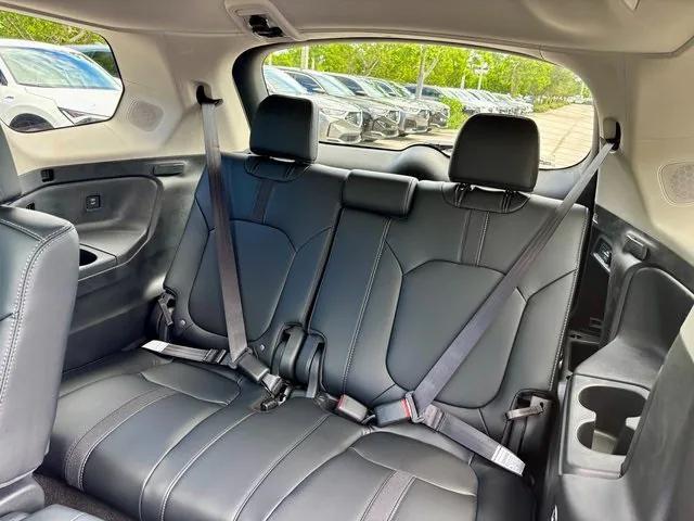 new 2025 Honda Pilot car, priced at $49,280