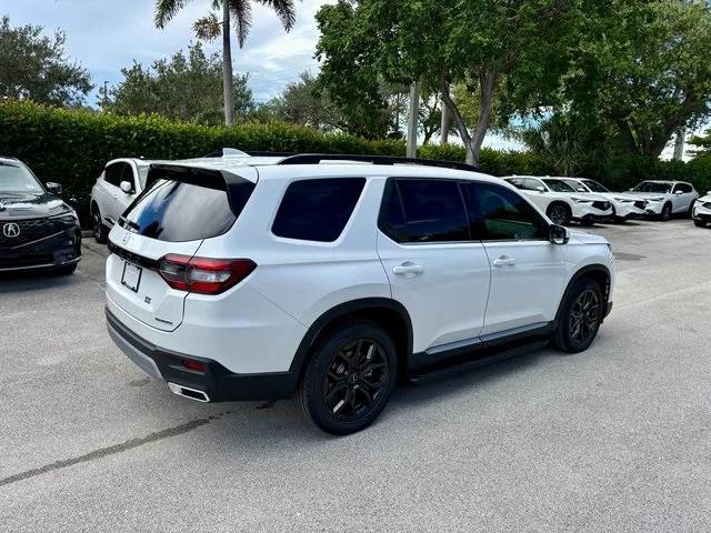 new 2025 Honda Pilot car, priced at $49,280