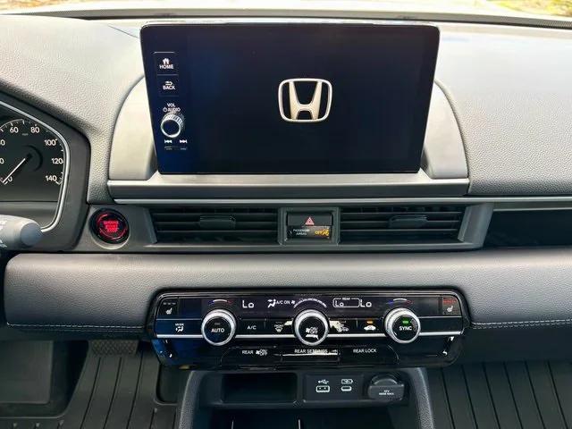 new 2025 Honda Pilot car, priced at $49,280