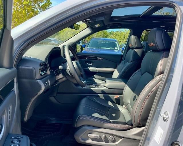 new 2025 Honda Pilot car, priced at $48,329