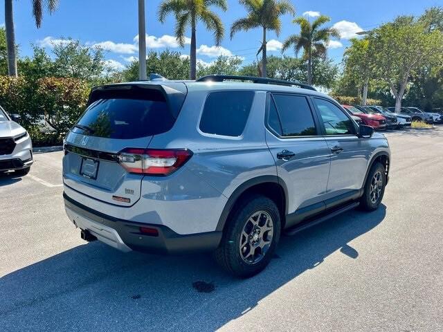 new 2025 Honda Pilot car, priced at $48,329