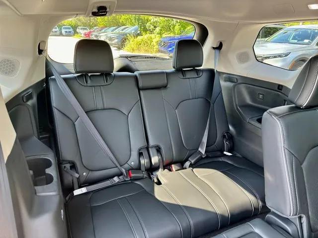 new 2025 Honda Pilot car, priced at $50,726