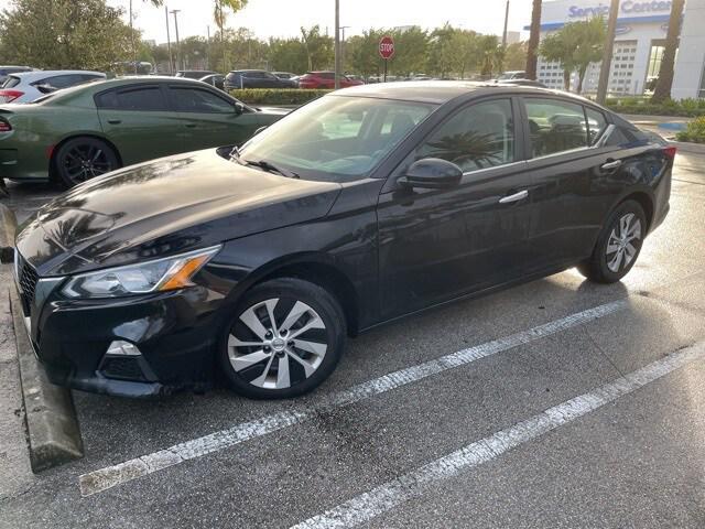 used 2020 Nissan Altima car, priced at $13,784