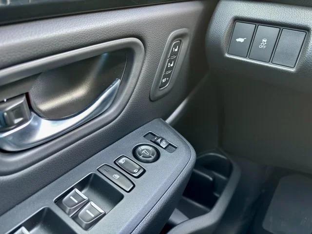 new 2025 Honda Pilot car, priced at $45,691