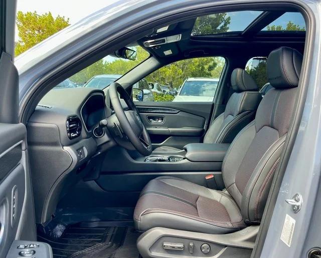 new 2025 Honda Pilot car, priced at $52,151